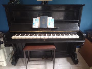 Piano, R.Weissbrod.
