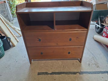 commode/ dressoire
