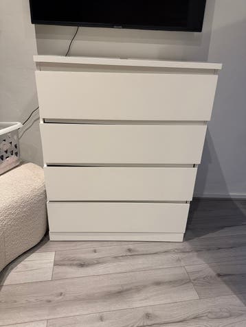 Ikea Malm kast - (ter reparatie)