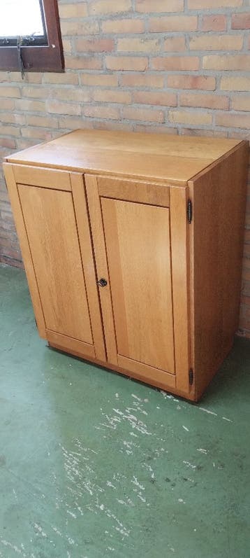 opbergkastje; massief hout; gratis ophalen