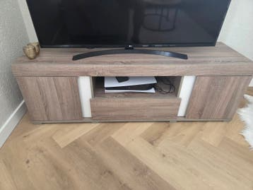 Modern tv-meubel met opbergruimte