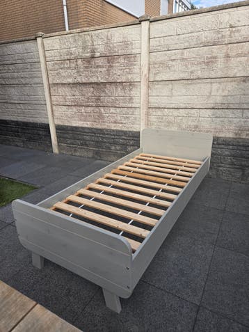 GRATIS! Ledikant 90 x 200 cm
