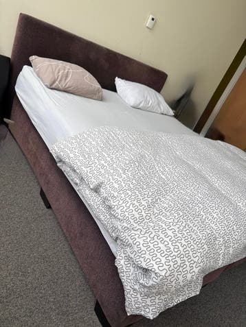Gratis Boxspring