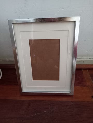 Zilverkleurige fotolijst 25x20 cm met passe-partout