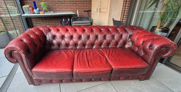 Gratis: Gebruikte Chesterfield 3-zits bank (222x102 cm)