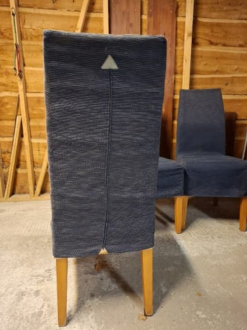 vier sterke beuken stoelen