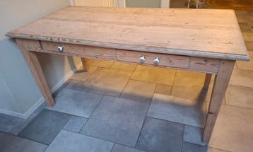 GRATIS Eettafel 160x80 met 2 lades