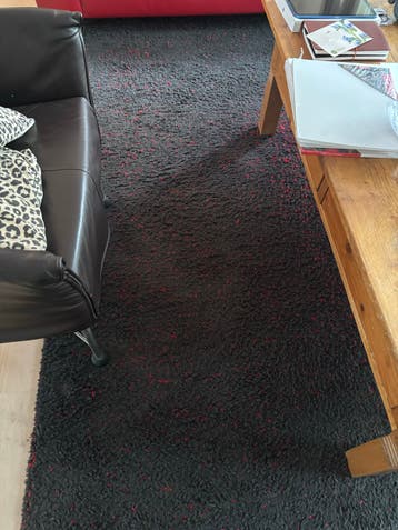 Zwart met rood vloerkleed - 2.00m x 3.00m