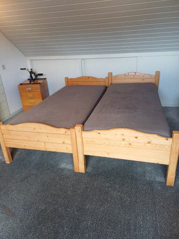 2 bedden 90 bij 210