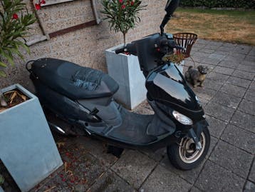 Peugeot V-Clic Scooter - Zwart, Gebruikt