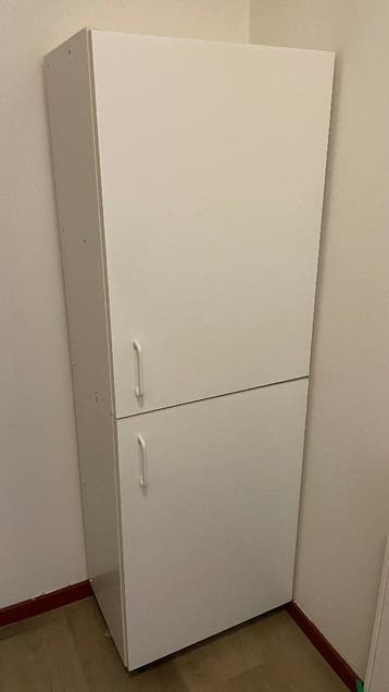 Eenvoudige plankenkast (wit)
