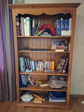 Massief grenen boekenkast met 5 planken (200x110x37cm)