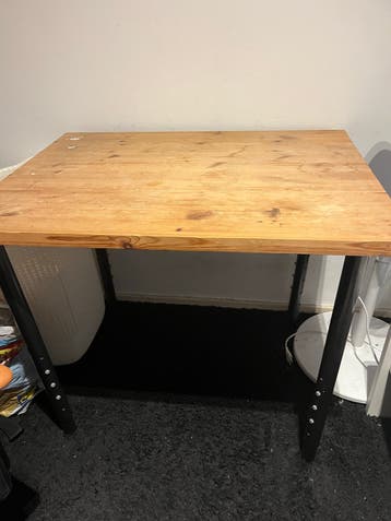 Gratis houten bureau/tafel - 80x65cm