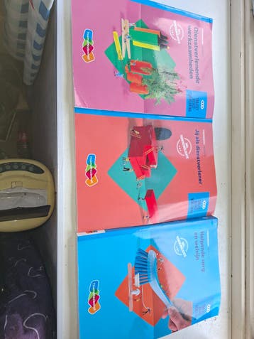 Schoolboeken MBO Dienstverlening Niveau 2