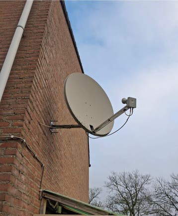 Schotelantenne met LNB - Gebruikt