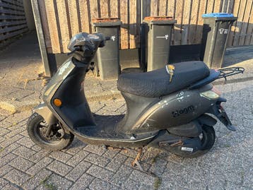 Moet nu echt weg AGM SP50 scooter Gratis