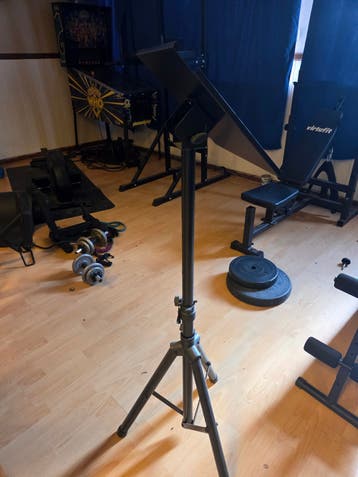 Beamer standaard verstelbaar