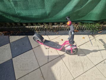 Roze Puky step voor kinderen - Gebruikt maar in goede staat