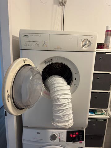 Zanussi Dual Temperature wasdroger - Luchtafvoer