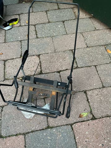 Fietsstoeltje frame voor bakfiets (zonder stoeltje)