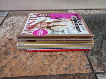 Stapeltje tijdschriften Vorsten