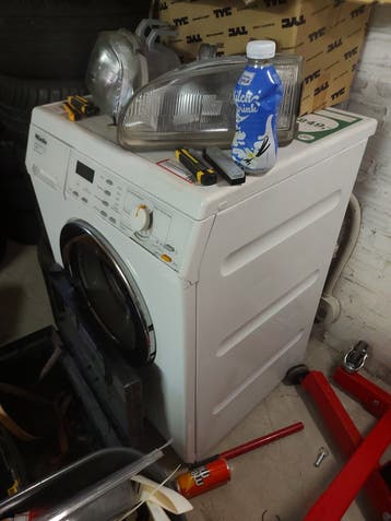 GRATIS Miele W5903 voor reparatie of onderdelen