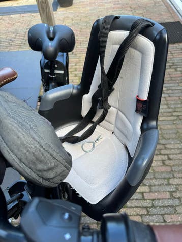 Bobike fietszitje met windscherm