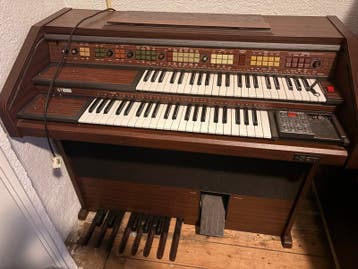 GEM Orgel met twee klavieren en pedaal