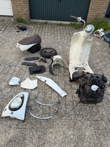 SYM Mio Scooter Onderdelen - Diverse Gebruikte Delen