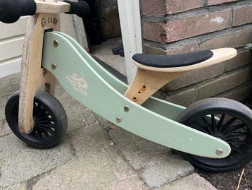 Gebruikte Kinderfeets loopfiets - Letters kunnen eraf