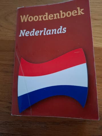 Gratis af te halen: Prisma Woordenboek Nederlands (2012)