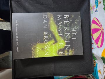 Stieg Larsson Millennium Trilogie & Dan Brown Boeken