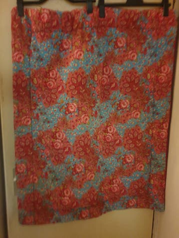 leuk kleedje breedte 80 cm lengte 1.10 cm