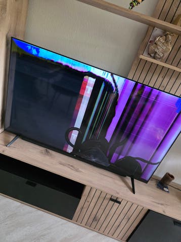 TCL 58 inch TV - Defect (scherm gebroken)