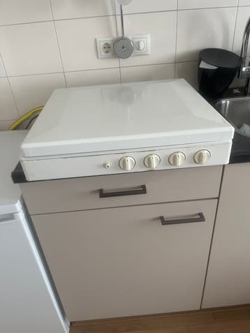 Vrijstaand gasfornuis met 4 kookzones