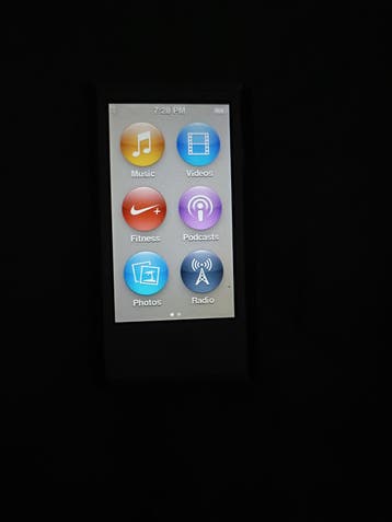 iPod Nano 7e generatie 16GB met hoesje en oplader
