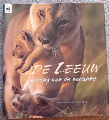 Boek van WNF uit 2004: De Leeuw, koningin van de Savanna.