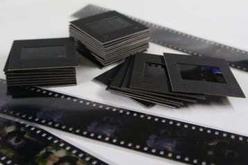 Dia projector stuk? Laat scannen met een Nikon scanner !