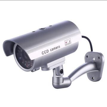 2x dummy beveiligingscamera CCTV | nep camera | afschrikking