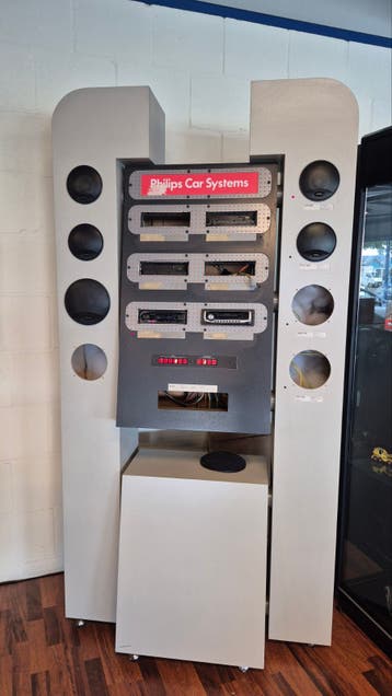 Auto radio toren