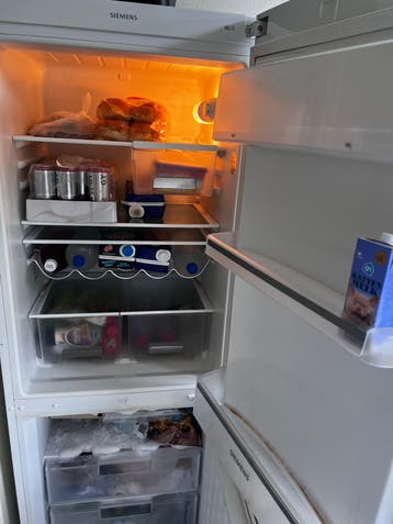 SIEMENS KOELKAST GRATIS OPHALEN Z.S.M VANWEGE VERHUIZING