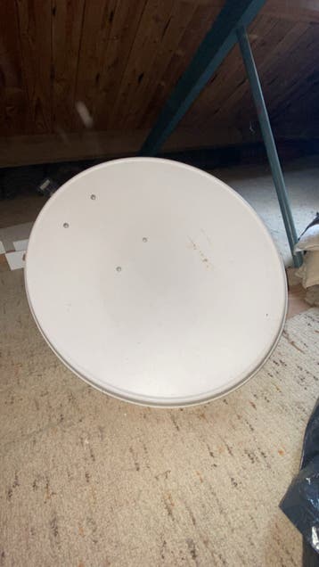 Satellietschotel - Gebruikt