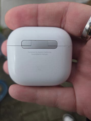 gevonden apple oplaadcase lees omschrijving