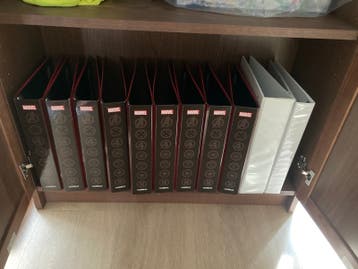 9pcs Marvel and 2pcs white folder