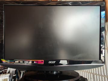 Gratis Acer LCD TV / Monitor (klein defect)