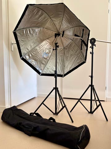 Studio Flitsparaplu Westcott, 2 keer standaard plus tas