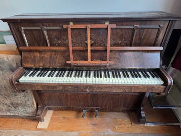 Gratis Antieke Hillier Piano Company London