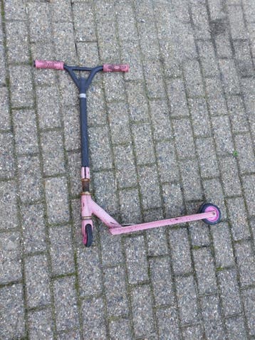 Roze stuntstep (Gratis af te halen)