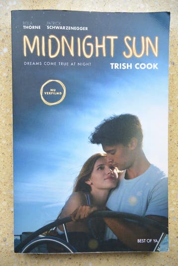 Midnight Sun - Trish Cook - Young Adult - Nederlands -Gratis