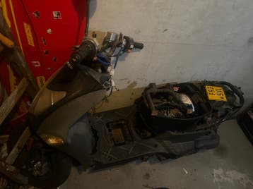 Kymco agilty 50 frame+blok+onderdelen